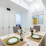 Apartamento Padilla 56 *